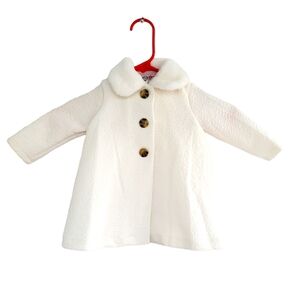 Infant Girl's Winter Coat. Ivory with faux fur collar. 3-6 month